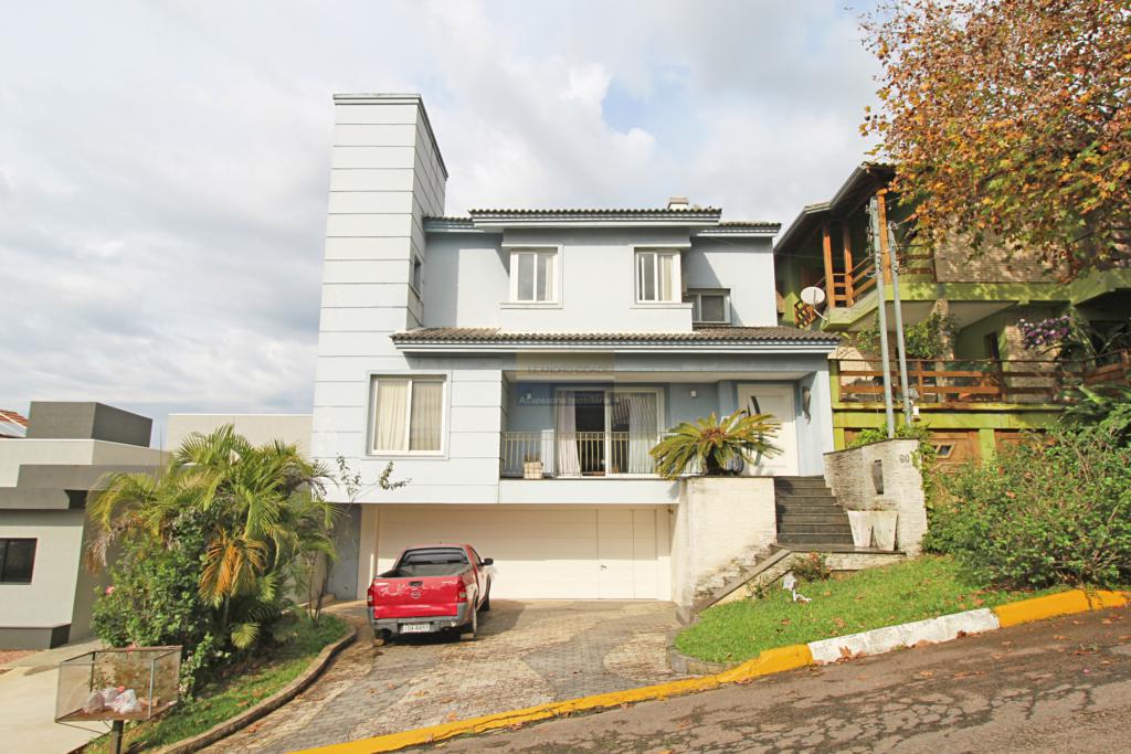 Casa de condomínio 4 dormitórios