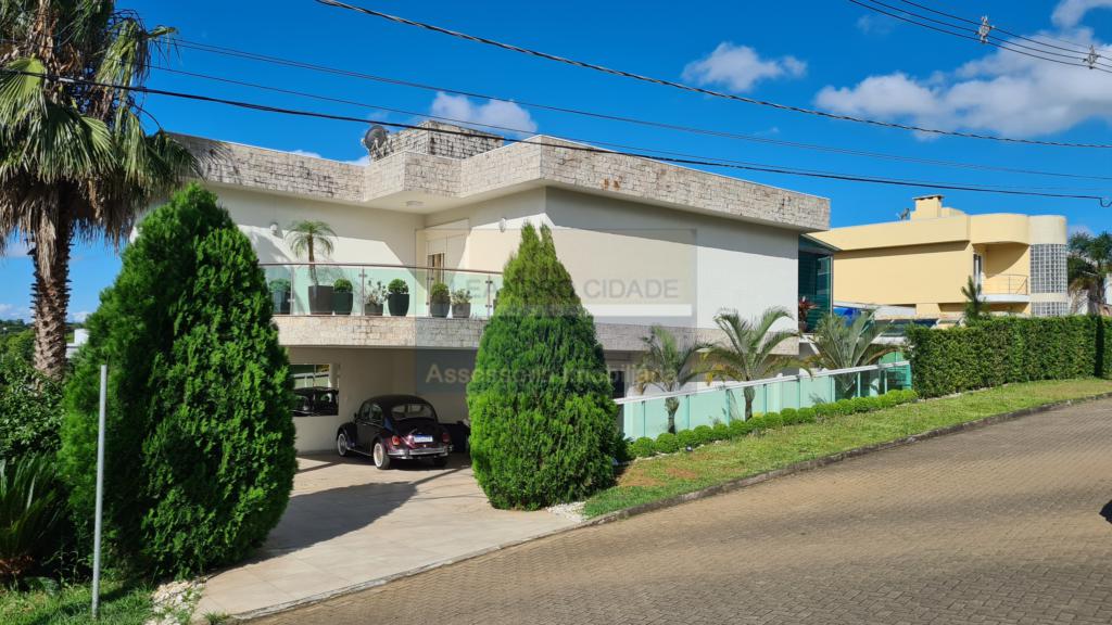 Casa de condomínio 4 dormitórios