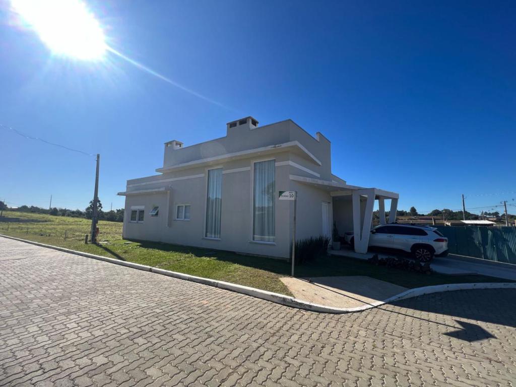 Casa de condomínio 3 dormitórios