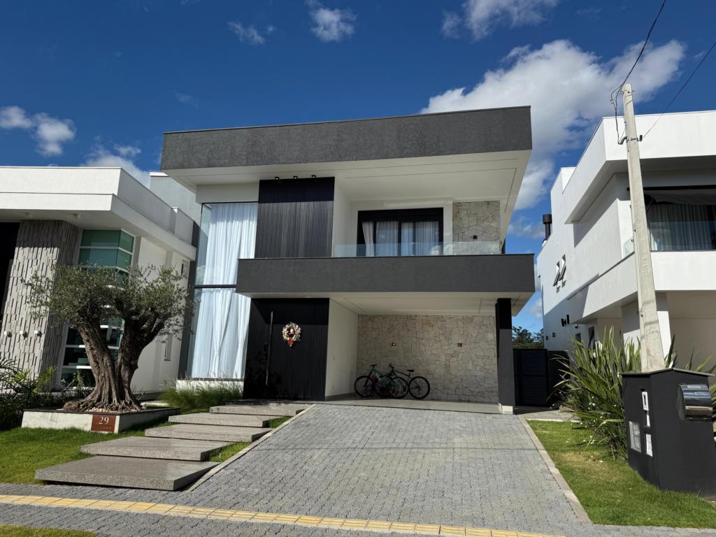 Casa de condomínio 3 dormitórios