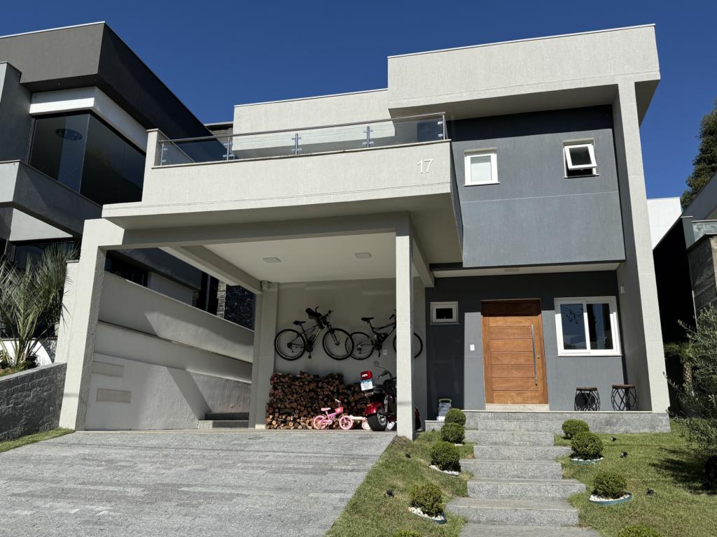 Casa de condomínio 3 dormitórios