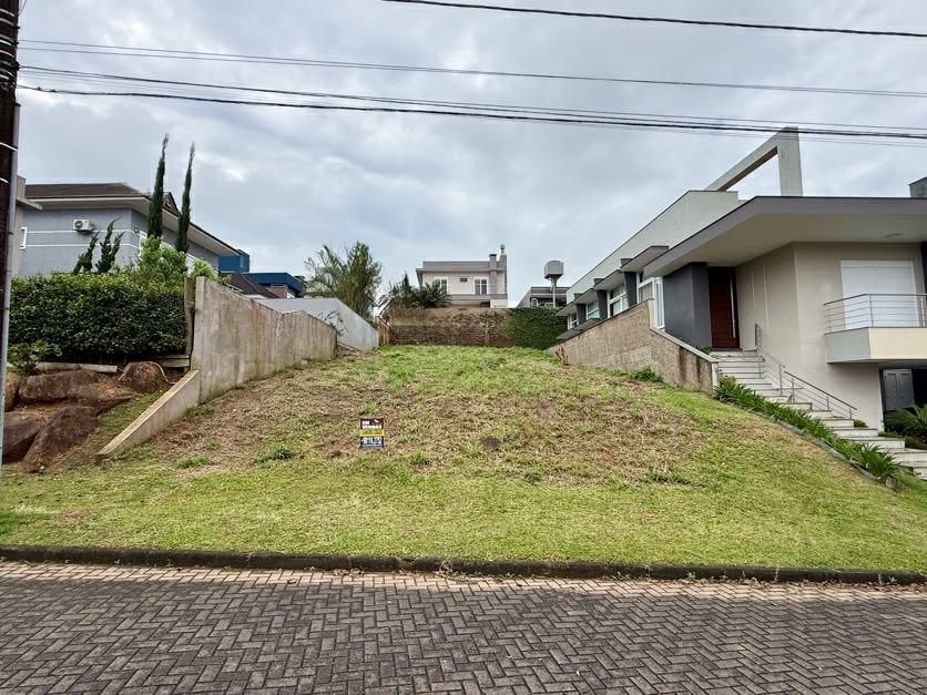 Terreno / Lote / Condomínio