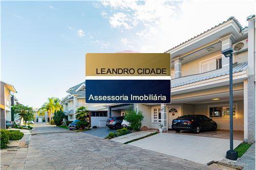 Casa de condomínio 3 dormitórios