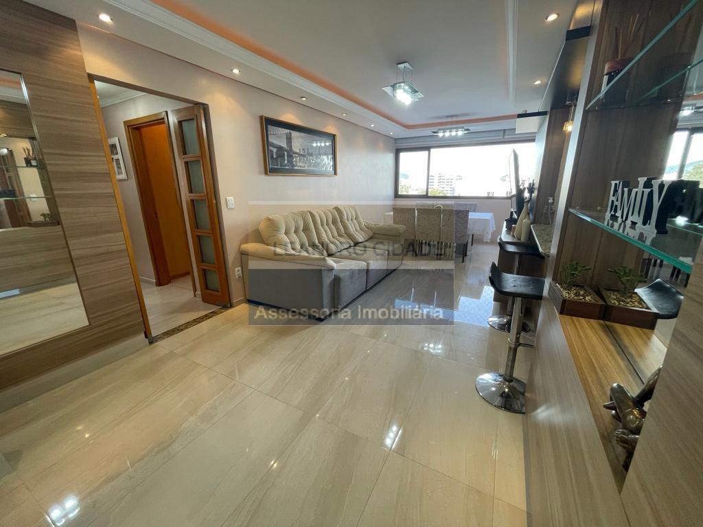 Apartamento 3 dormitórios